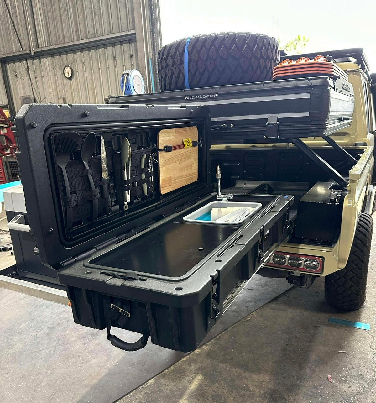 OzTerrain Portable Kitchen- 12V with Pump